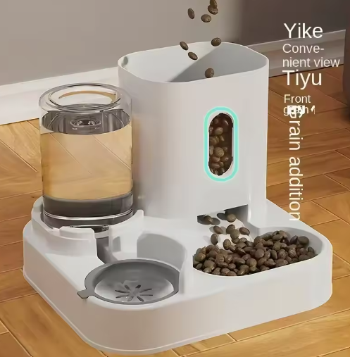 Mangiatoia per gatti e distributore d'acqua